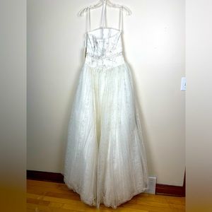 Melissa Sweet Wedding Gown Ivory size 6